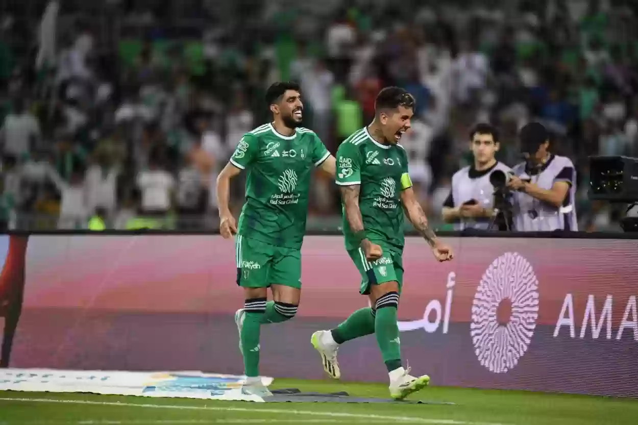  نجم الأهلي يثير قلق الجمهور قبل مواجهة النصر