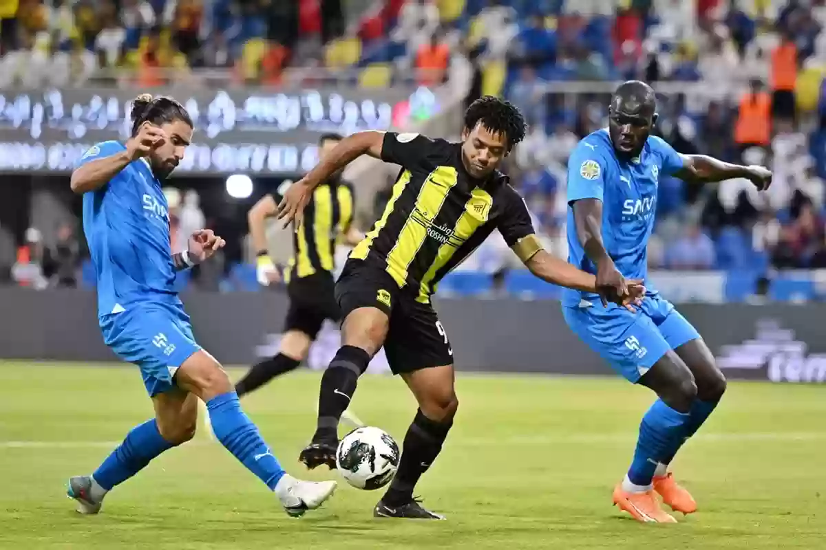 الاتحاد في مأزق.. 